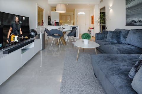 Propiedad de Airbnb exitosa: Aloha Gardens - Close to everything with views! en Marbella