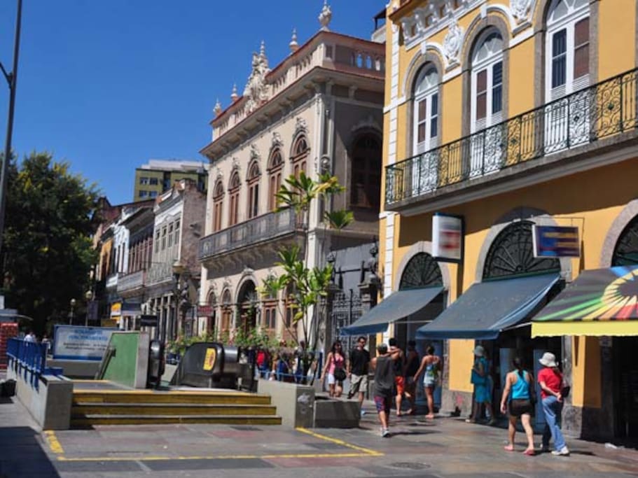 metro, drugstore, banks and supermarkets ! everything nearby