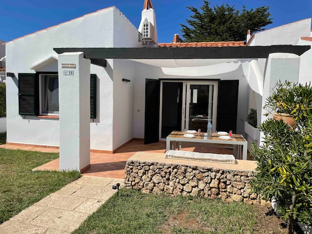 Nice Villa with pool, Wifi, A/C 3 min to the beach