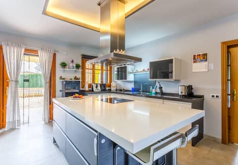 Independent chalet 5 km from the center of sevilla