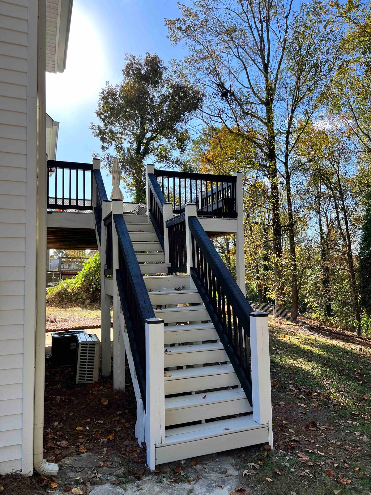 Sharp Cape Cod 4 beds, 2 Bath w/finished basement