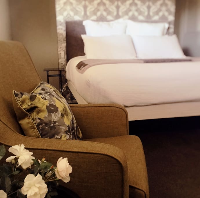 Valley View Suite
