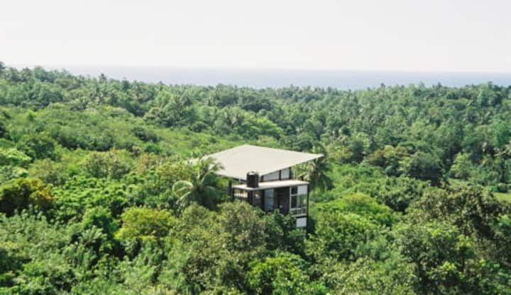 Treehouse with pool b/w Galle and Unawatuna Beach