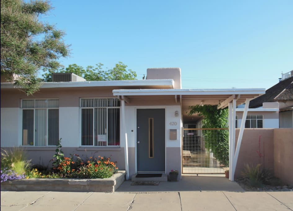 Unique Retro Gem in Historic Neighborhood Flats for Rent in Las