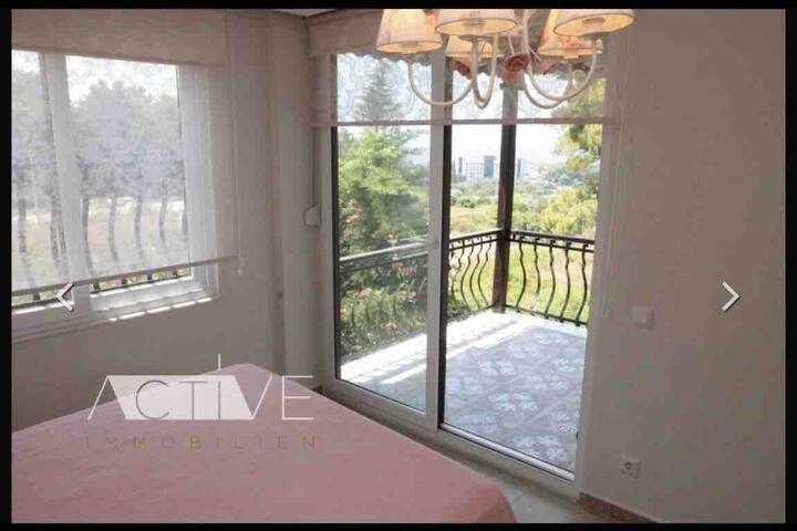 Როზას ოცნება ზღვის შესანიშნავი ხედებით.