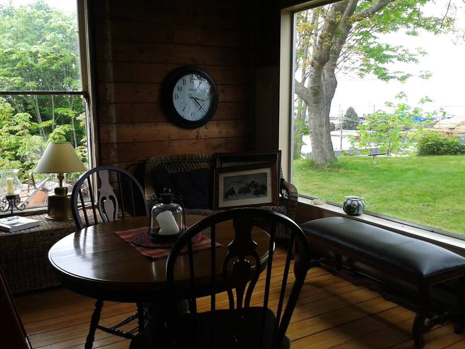 The Captain's Bay by the sea....... Houses for Rent in Port Angeles