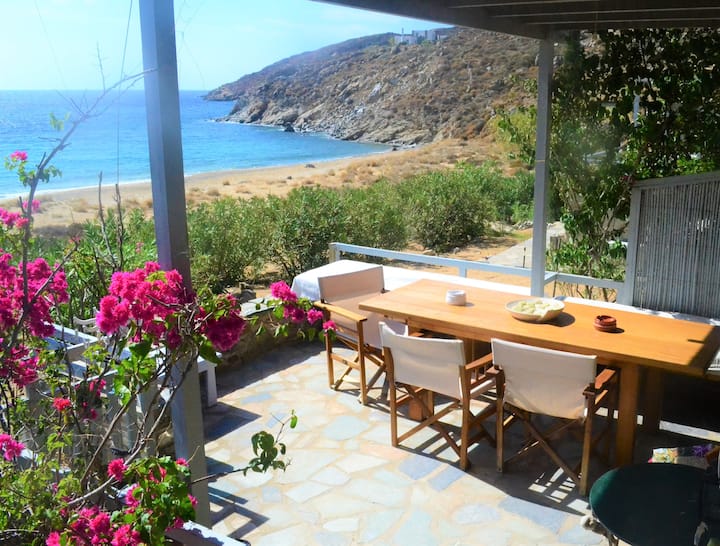 Beach house in Serifos