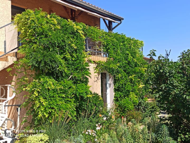 Chambre Indépendante A Grigny - Chasse-sur-Rhône