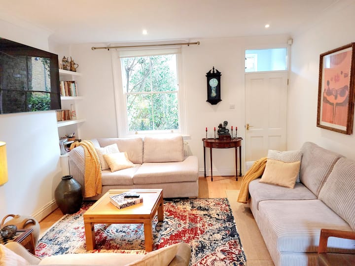 2 Bedroom House 5 Min Walk From Stamford Brook St. - Craven Cottage