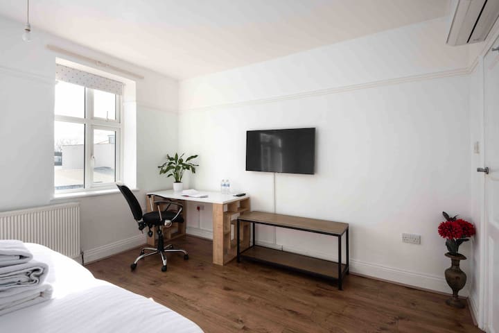 Three Bedrooms Flat Central London-Emirate