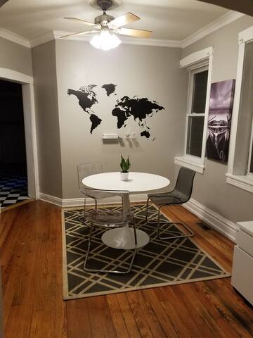 Two units in One! Location! Noble Square gallery image 3