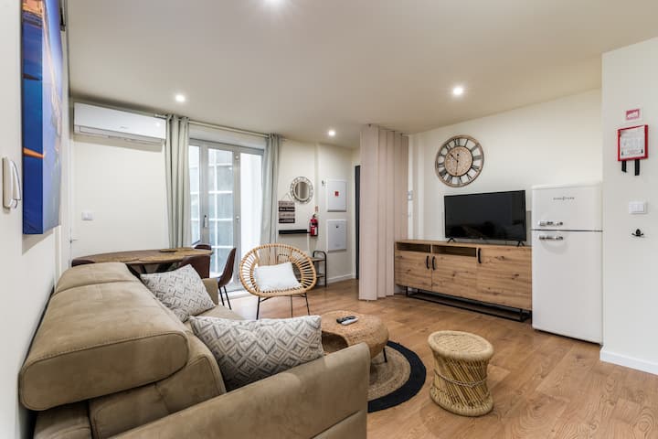 Batalha Downtown Elegant Apartment - ポルトガル ポルト