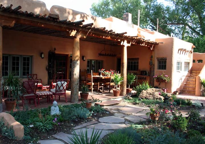 An Oasis in the Land of Enchantment Houses for Rent in Taos, New
