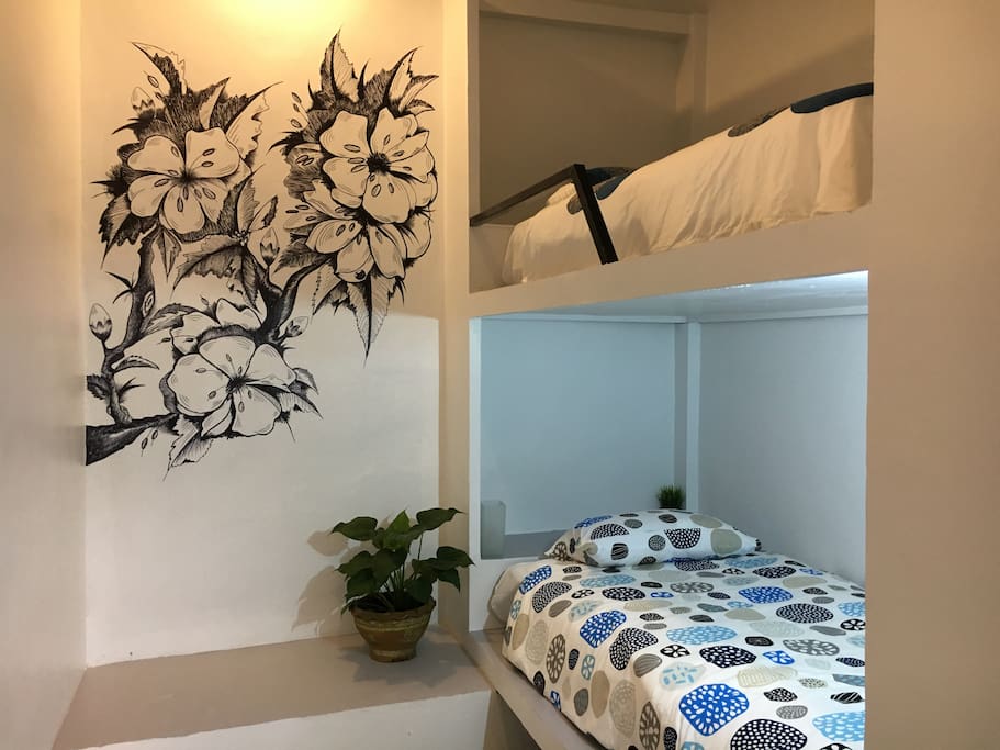 Shack up with a friend of have the space to yourself. This beautifully appointed room has been designed for maximum comfort and security, ideal for the money-conscious traveller.