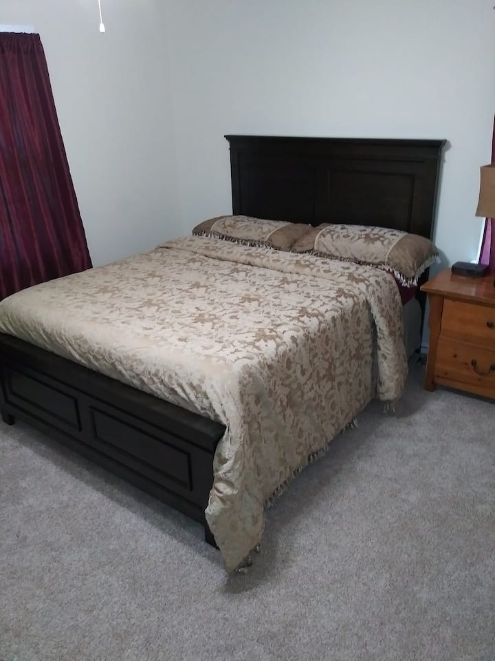 საძინებელი 1