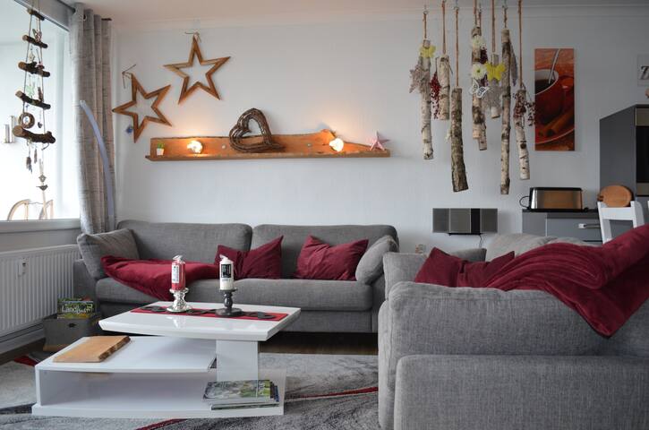 Neu Renovierte Ferienwohnung mit Atmosphäre