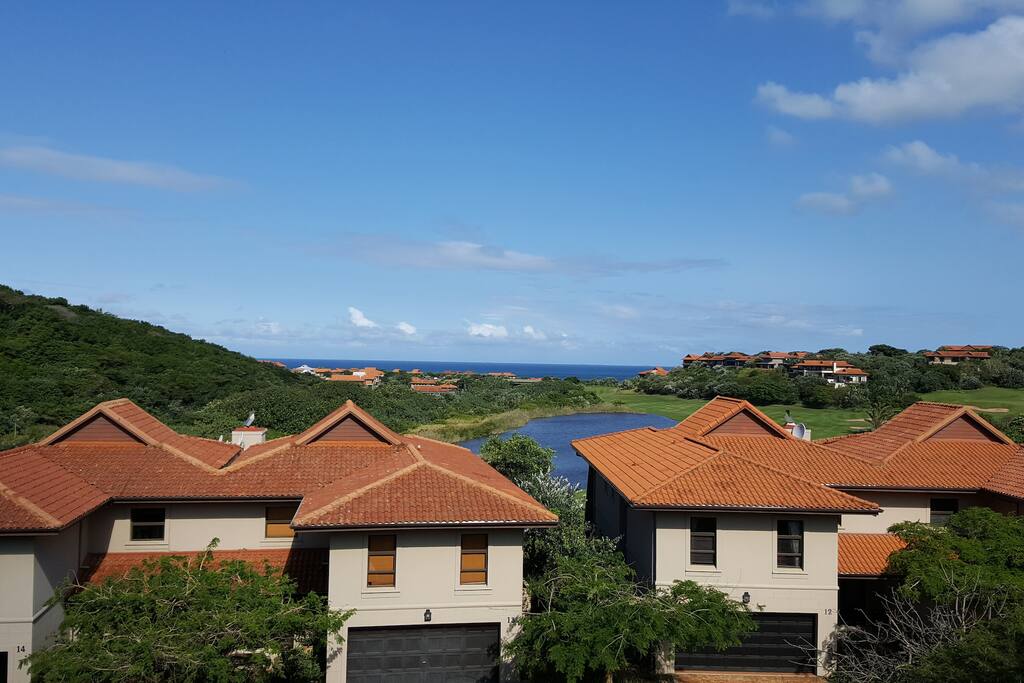 Sea, golf and lake views