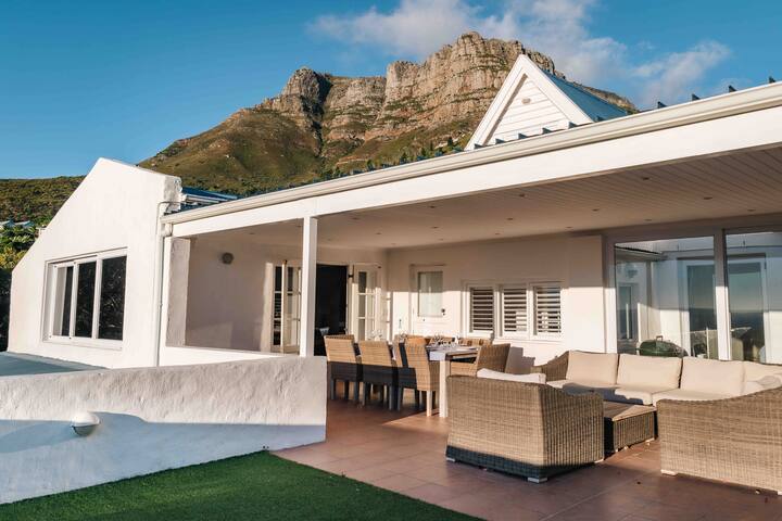 Beautiful Llandudno Beach Villa – Backup Power gallery image 2