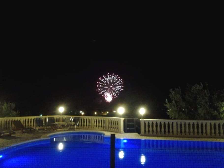 Piccolo scorcio panoramico bordo piscina Villa Azzurra