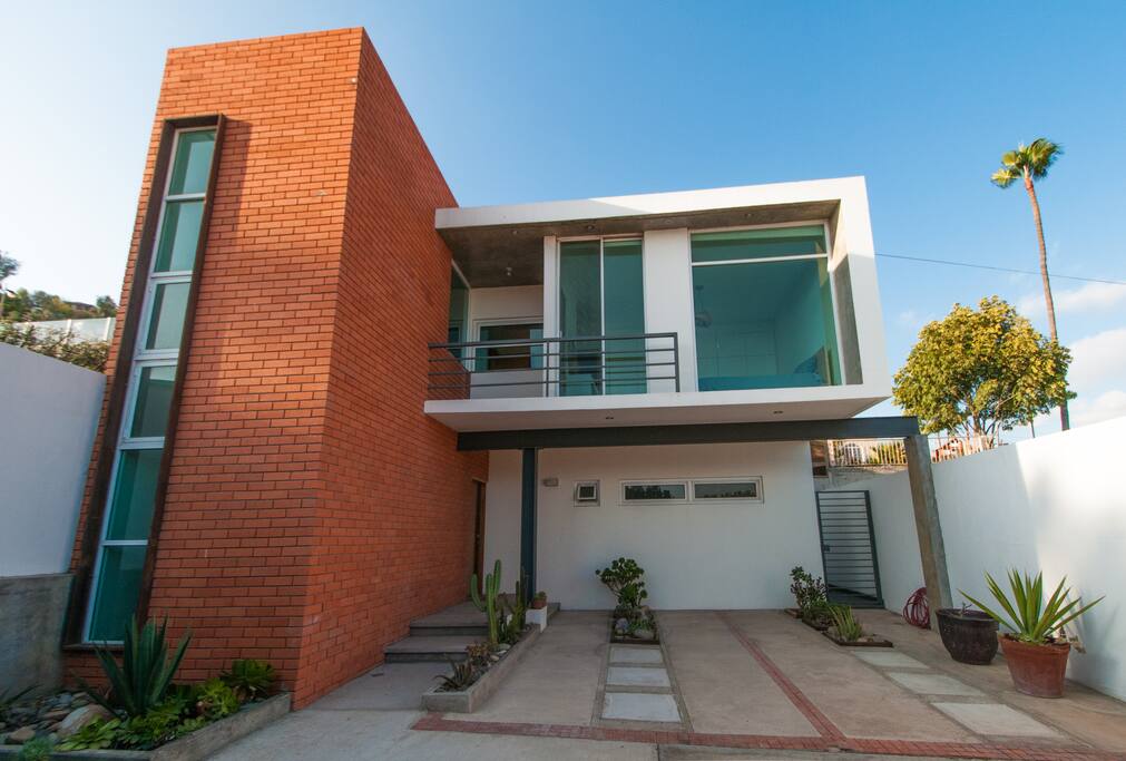 Clean and quiet beautiful modern house in Ensenada Houses for Rent in