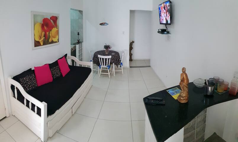Apartment with Bar on Copacabana Beach gallery image 2