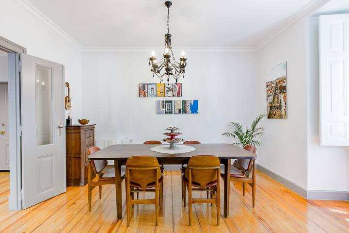 Luxury Vintage Apartment by MyPlaceforYou