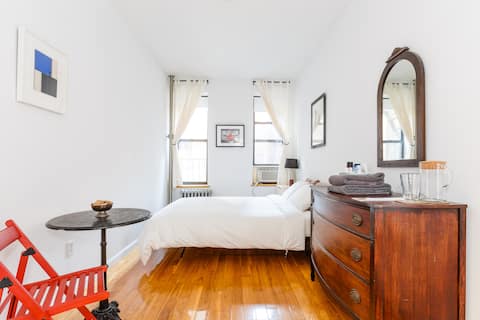 Spacious Room in East Village Architect’s Home
