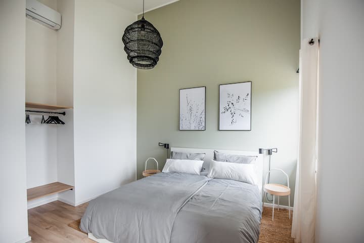 Chumba cha kulala 1 na kitanda cha watu wawili