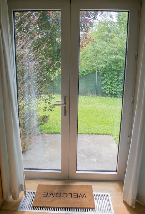 Warm welcome through our private entrance!