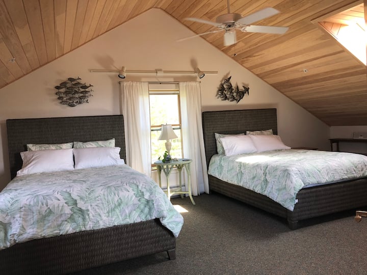 3rd floor bedroom suite with private deck