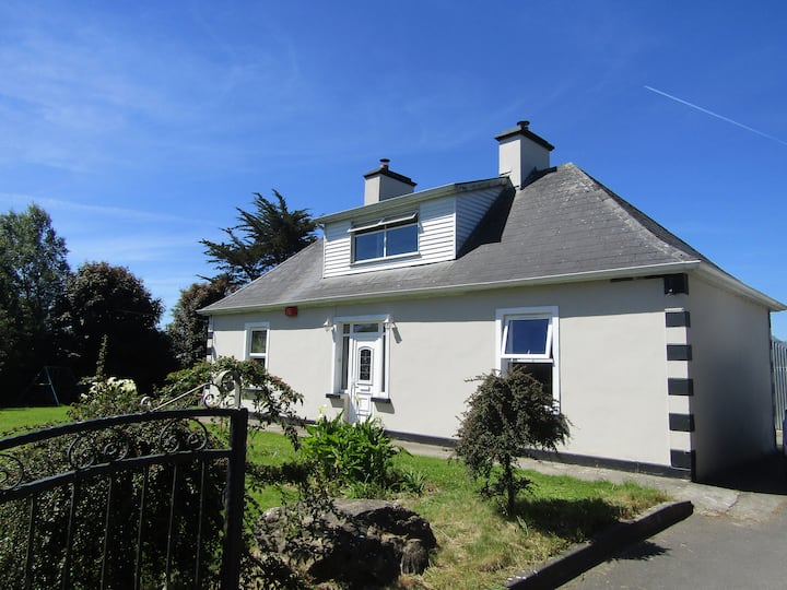 West of Ireland base close to Claremorris & Knock. Houses for Rent in