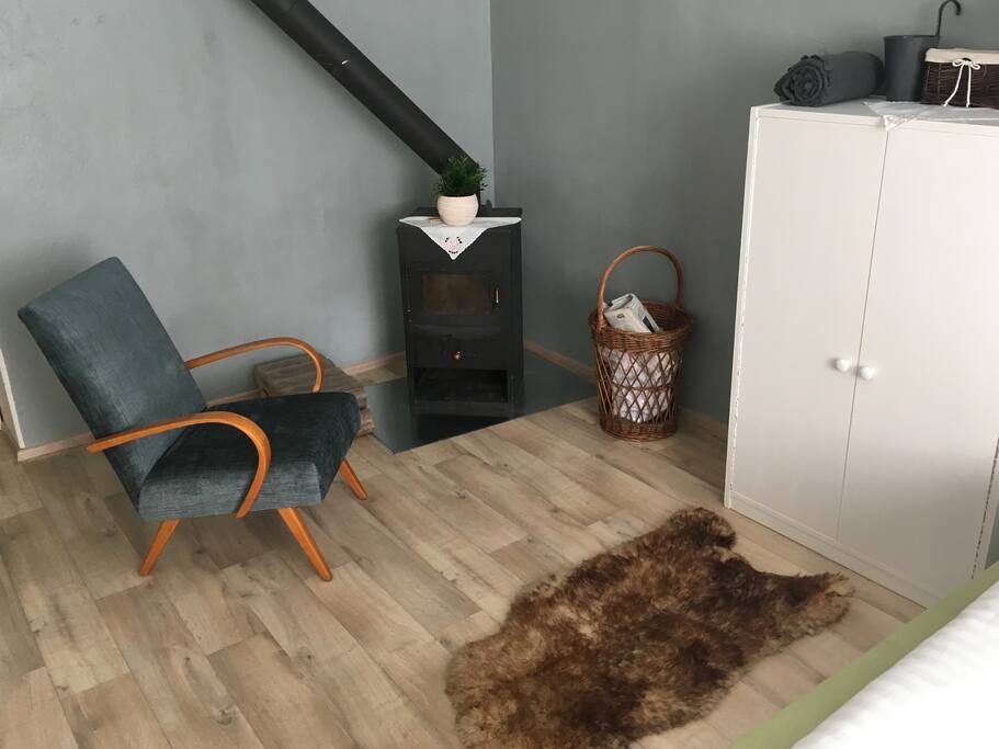 Krb v ložnici / Fireplace at the bedroom