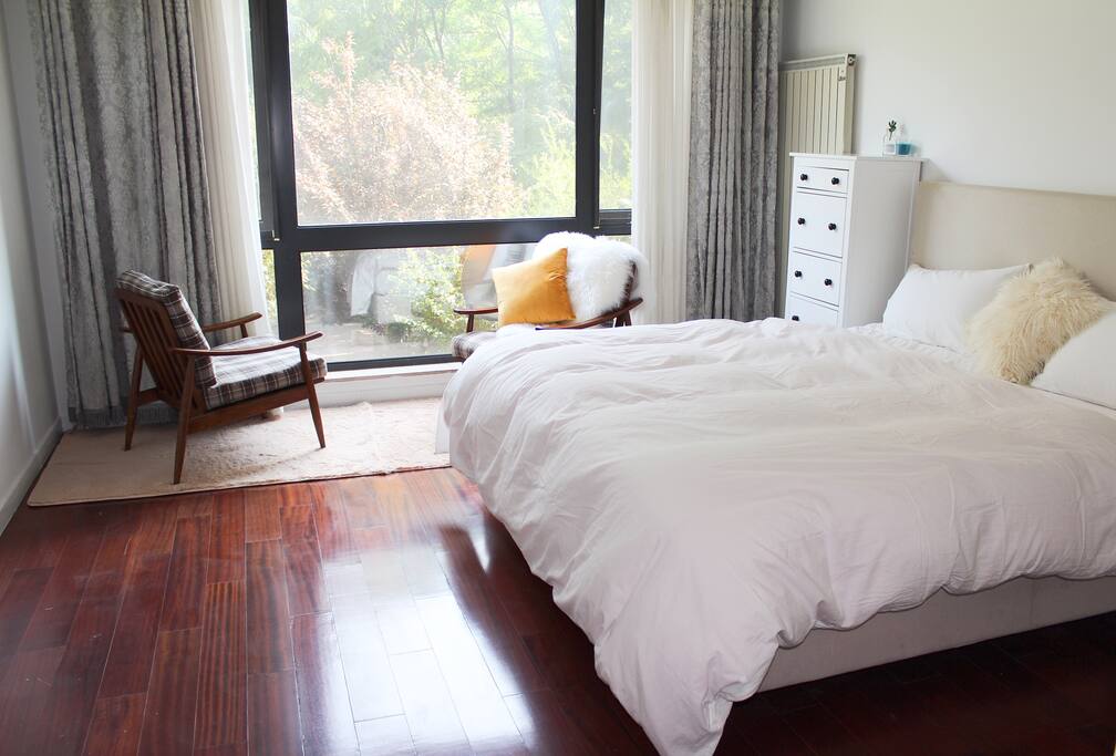 Room1