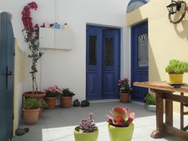 Calderimi Traditional Family House