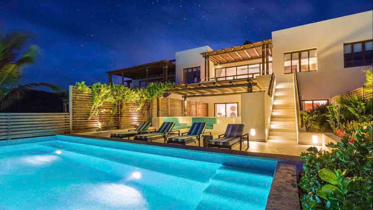 4BR Condo in Puerto Vallarta — 4 bedroom vacation rental in Puerto Vallarta