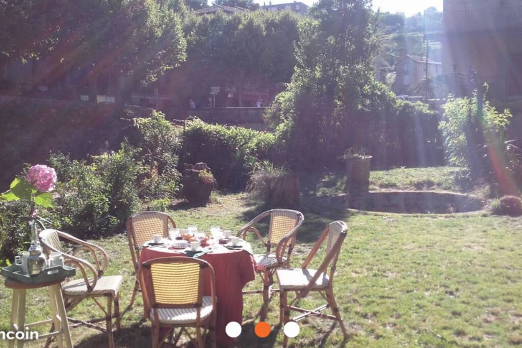 Votre jardin sur la rivière ...