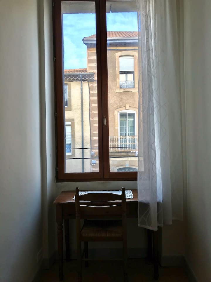 Ventana en el dormitorio 1