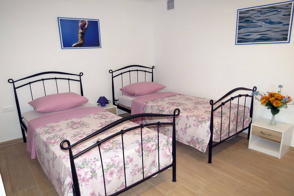 #room #beds