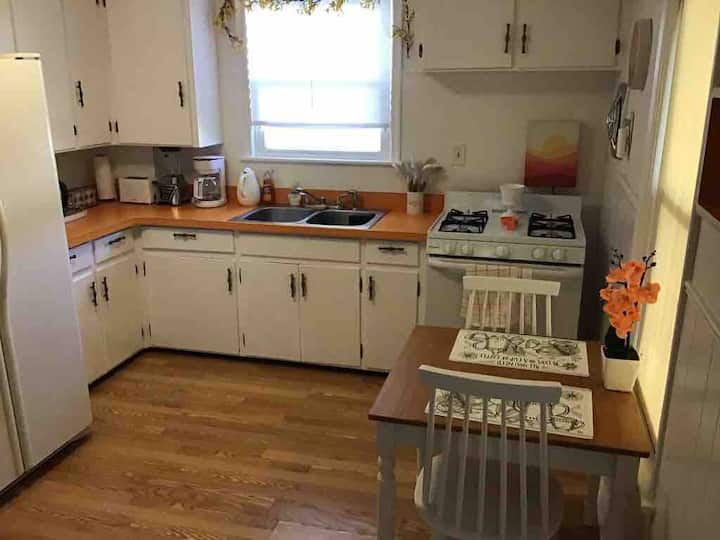 Niagara Falls House Rentals Cabin and Cottage Rentals Airbnb