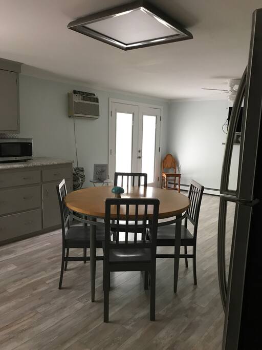 A/C and French Doors onto the huge deck, great for having a gathering :)