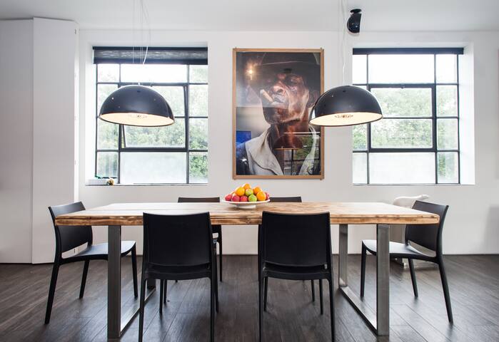 Spacious loft house with roof top on canal gallery image 2