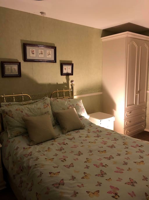 Lovely cosy and relaxing bedroom with double bed