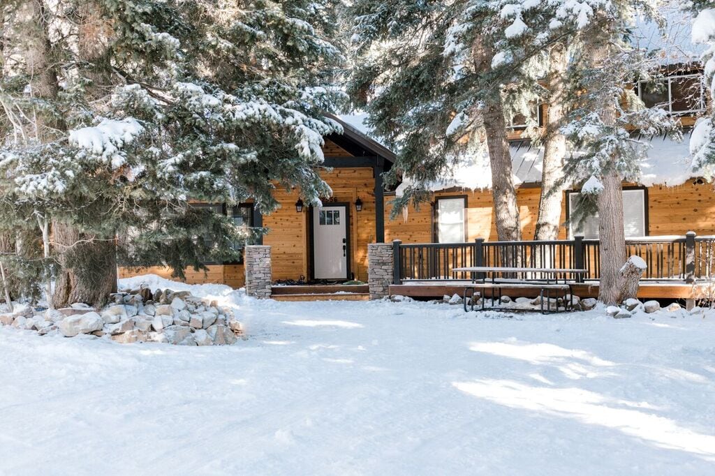 Midway Mountain Cabin