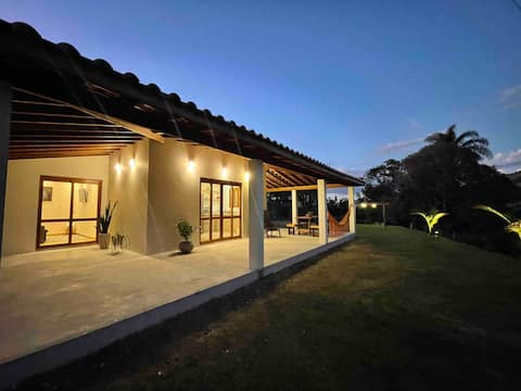 Cottage overlooking Serra da Mantiqueira