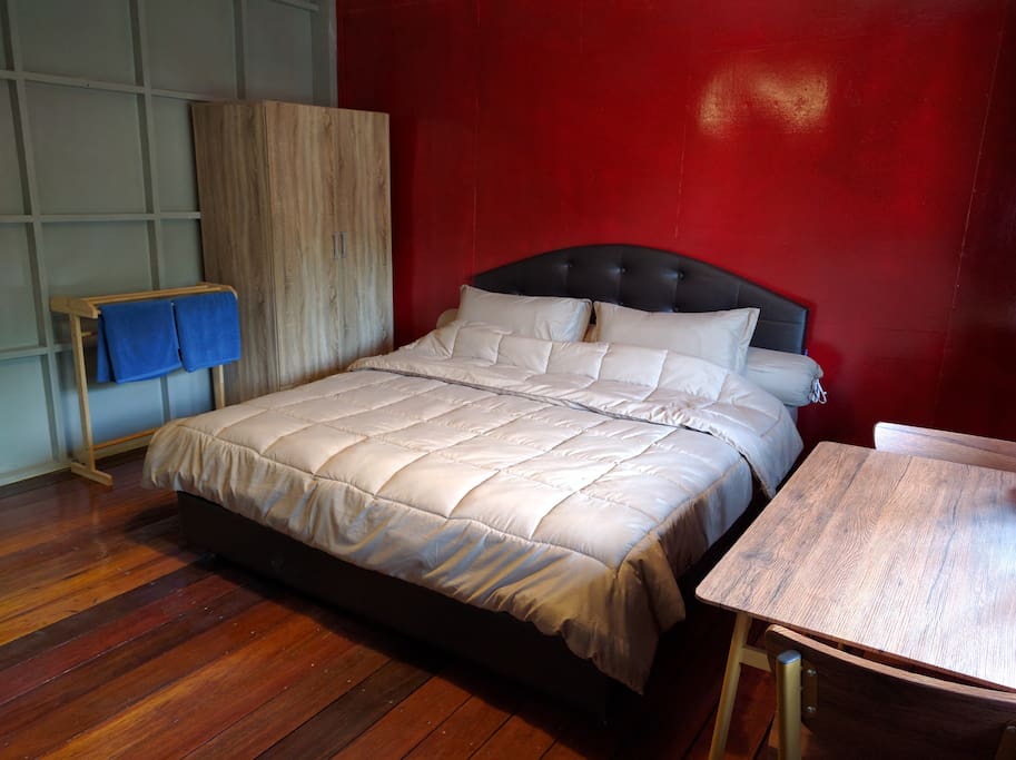 Double room king size bed