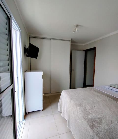 Apt private USP / Shopping Mall