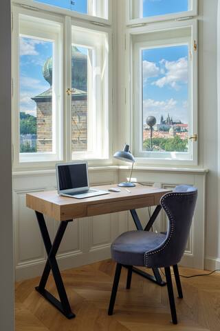 Three Bedroom Apartment with Balcony and Fireplace gallery image 4