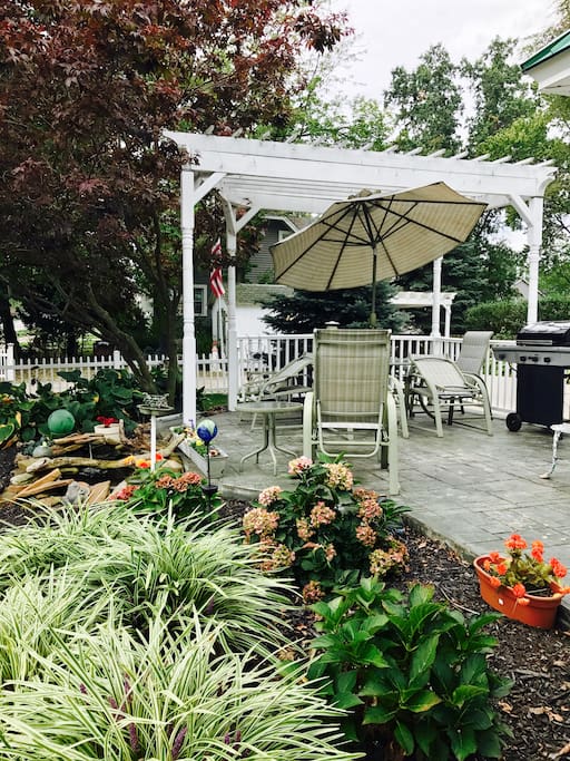 Listen to the little waterfall, in our fishpond, while enjoying our patio. Colorful plantings, seating for 6 and a gas barbecue make this a lovely spot, from which to enjoy our seasons! (Well, 3 seasons out of 4. We do get snow!)