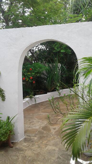 GARDEN ENTRANCE