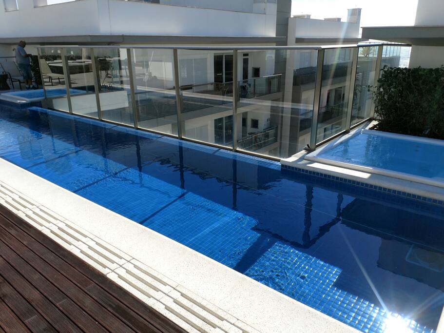 rooftop pool